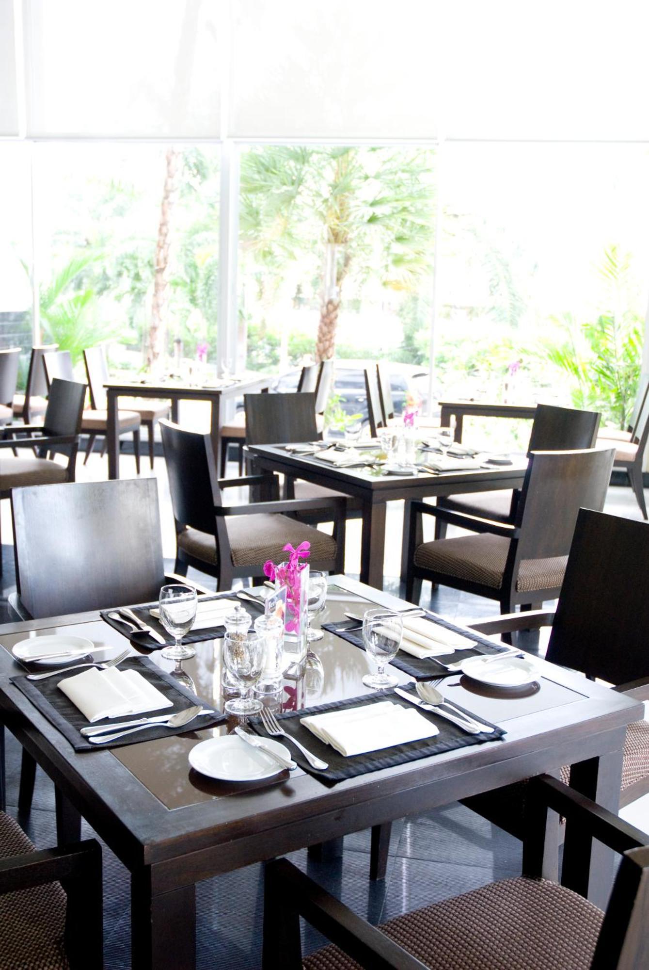 סי ראצ'ה Cape Racha Hotel מראה חיצוני תמונה