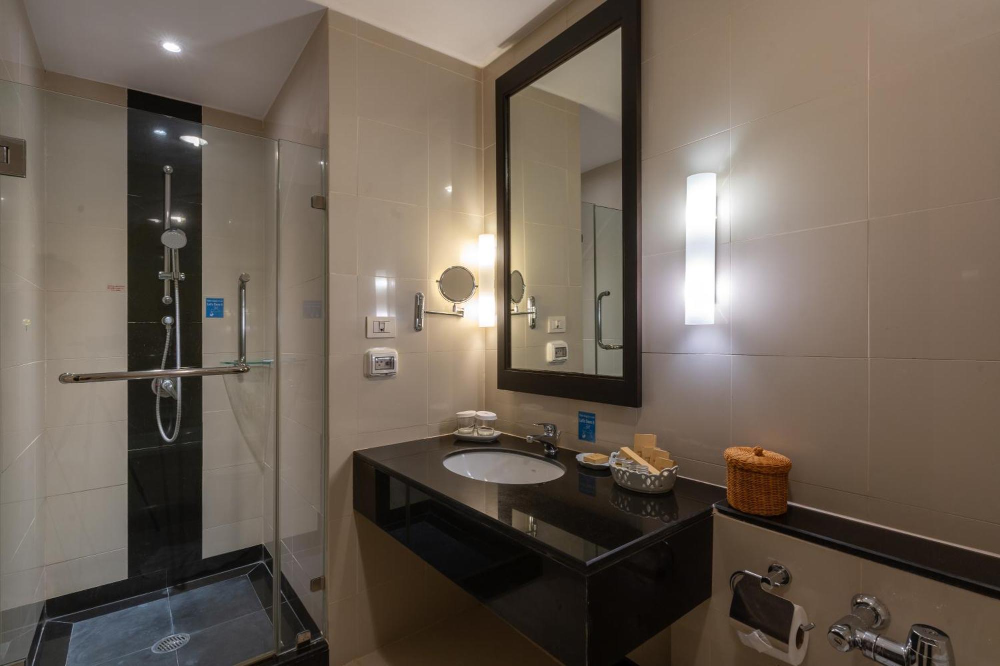 סי ראצ'ה Cape Racha Hotel מראה חיצוני תמונה