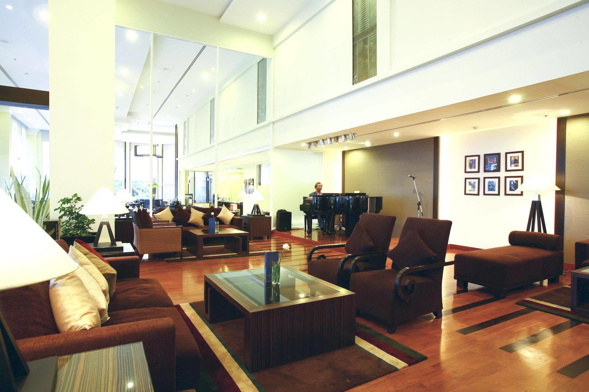 סי ראצ'ה Cape Racha Hotel מראה חיצוני תמונה