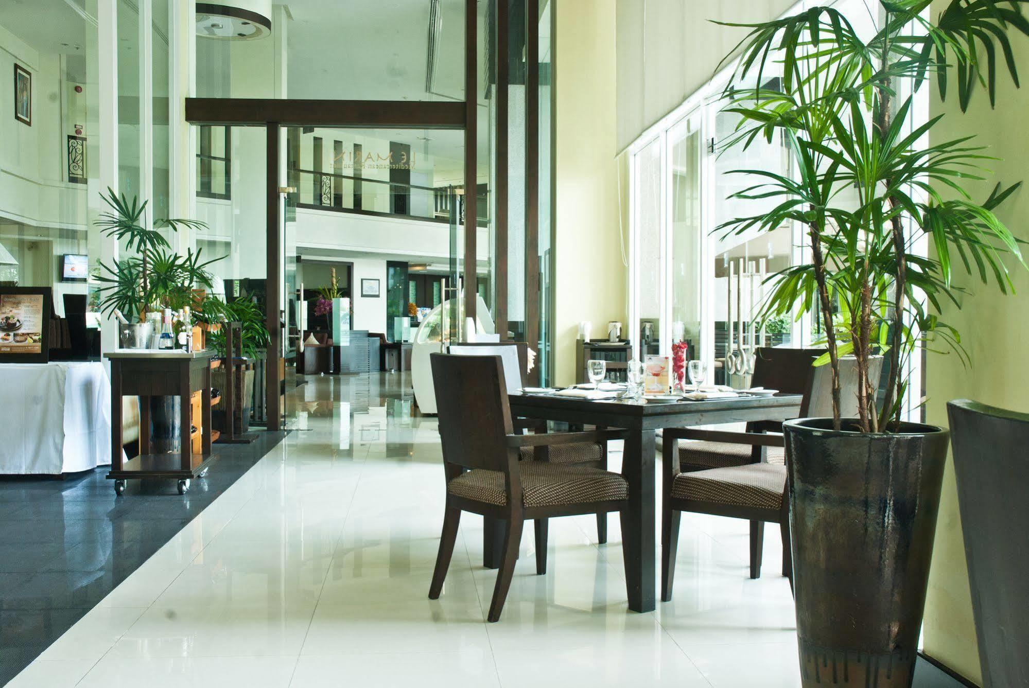 סי ראצ'ה Cape Racha Hotel מראה חיצוני תמונה